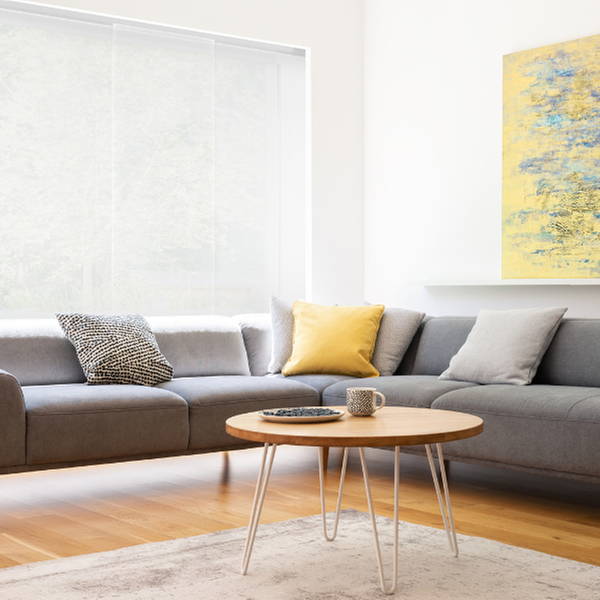 Transformez votre décoration d'intérieur avec les panneaux japonais sur-mesure de Stores-et-rideaux.com.