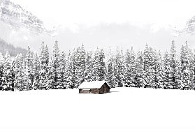 Papier peint panoramique chalet en montagne