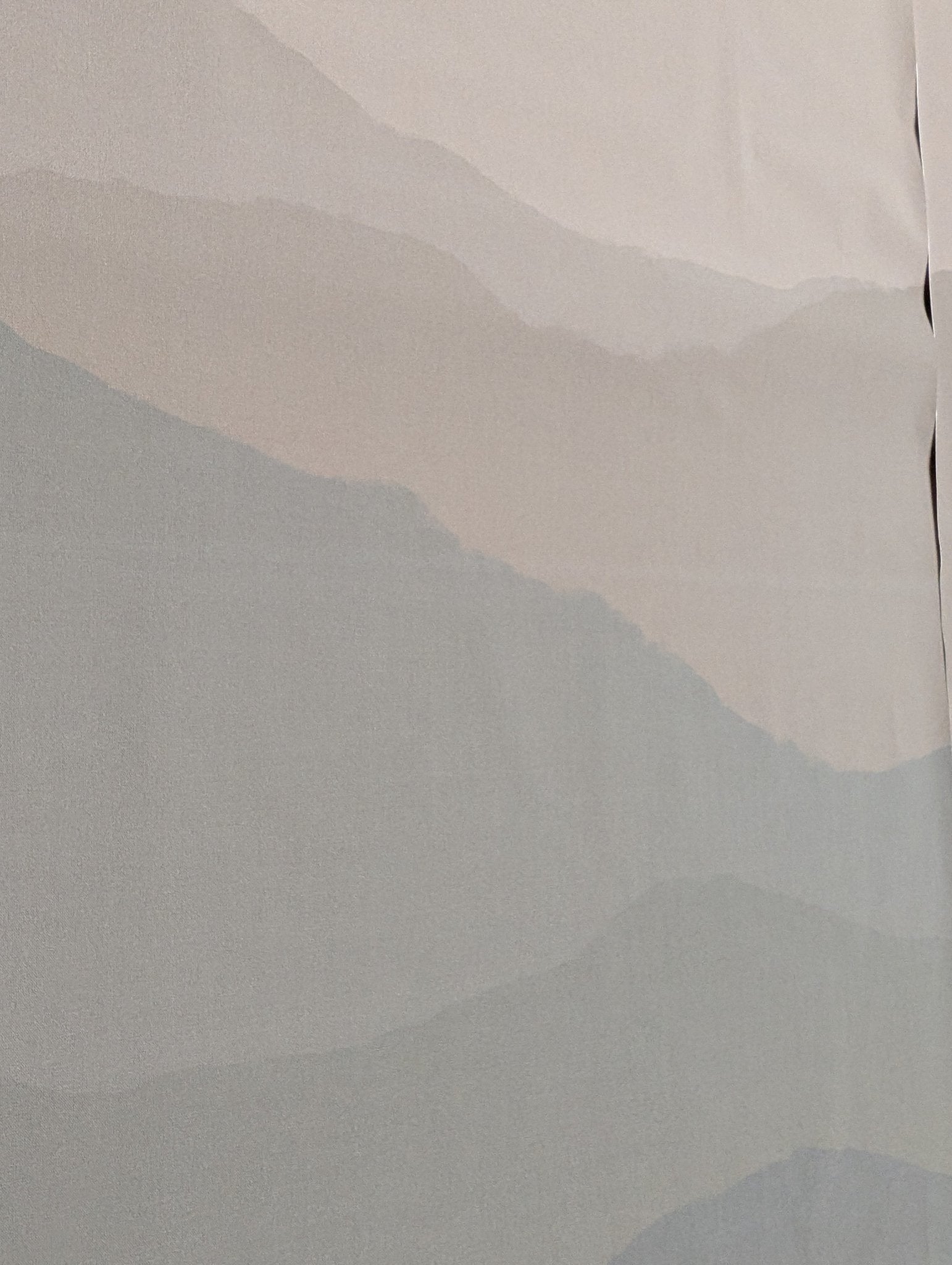 Panorama-Tapete für Kinder mit Weltkarte und Flieger – H 232 cm x B 167 cm – Material: Softouch