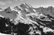 Papier peint montagne noir et blanc les Aravis