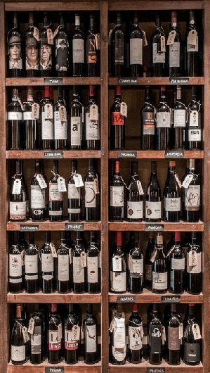 Papier peint Authentique Cave à Vin