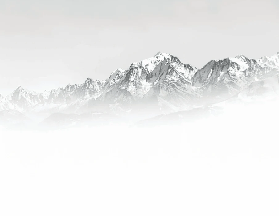 Papier peint Mont Blanc dans la brume noir et blanc