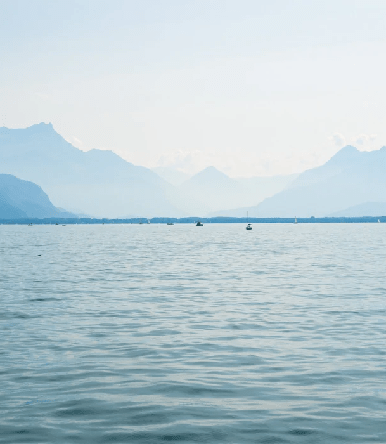Papier peint panoramique Lac Léman – Montagnes et lac